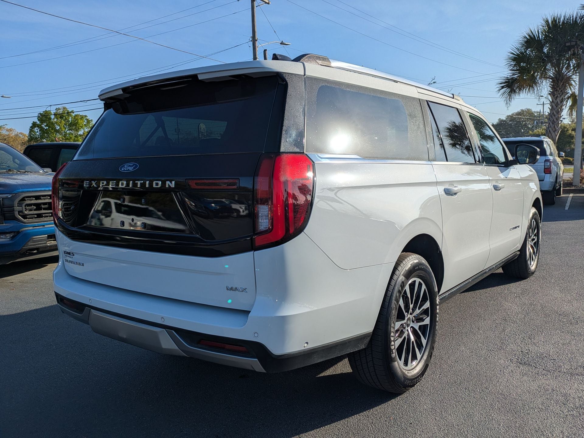 2025 Ford Expedition Max Platinum