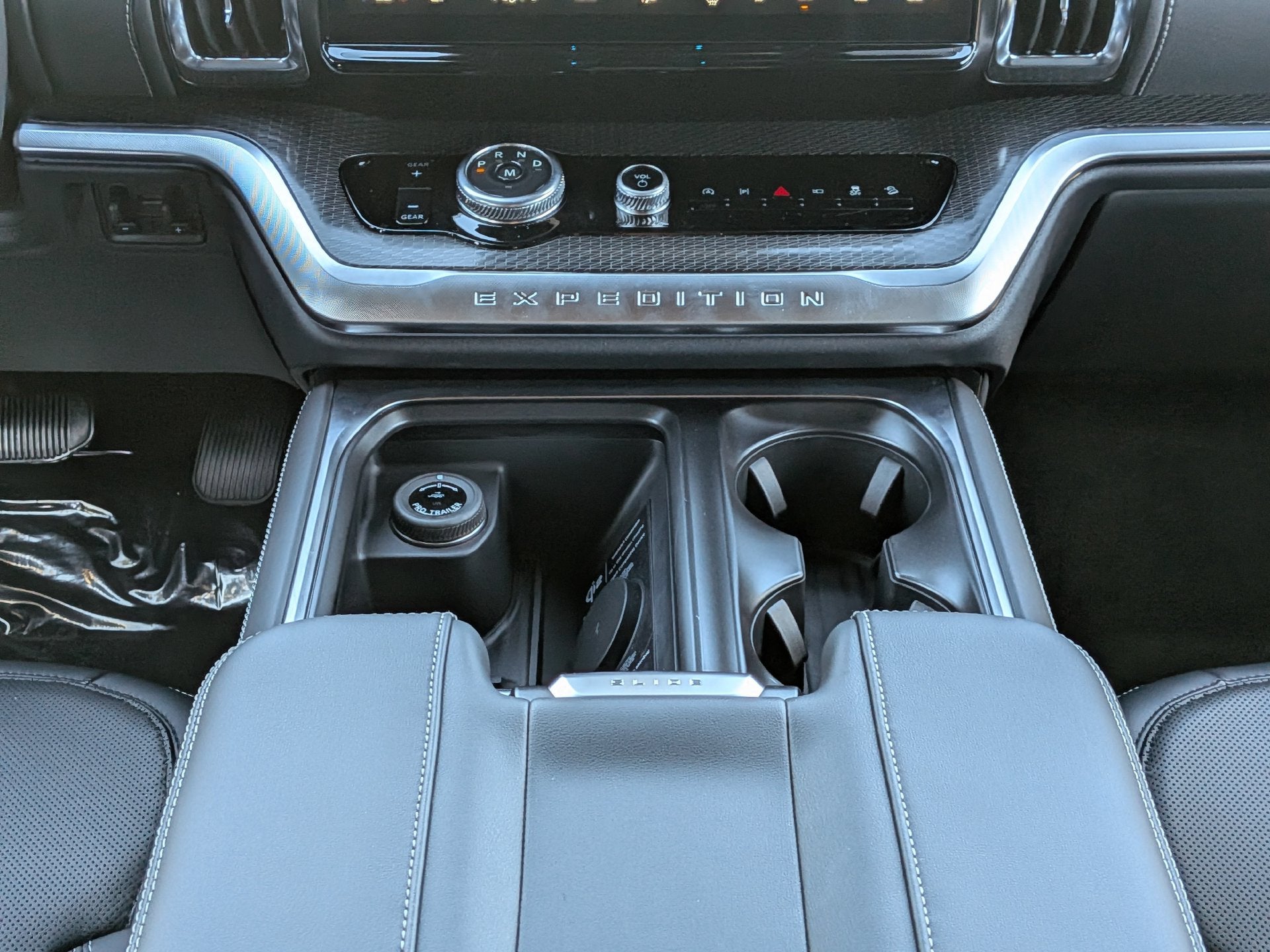 2027 Ford Expedition Max MAX Platinum