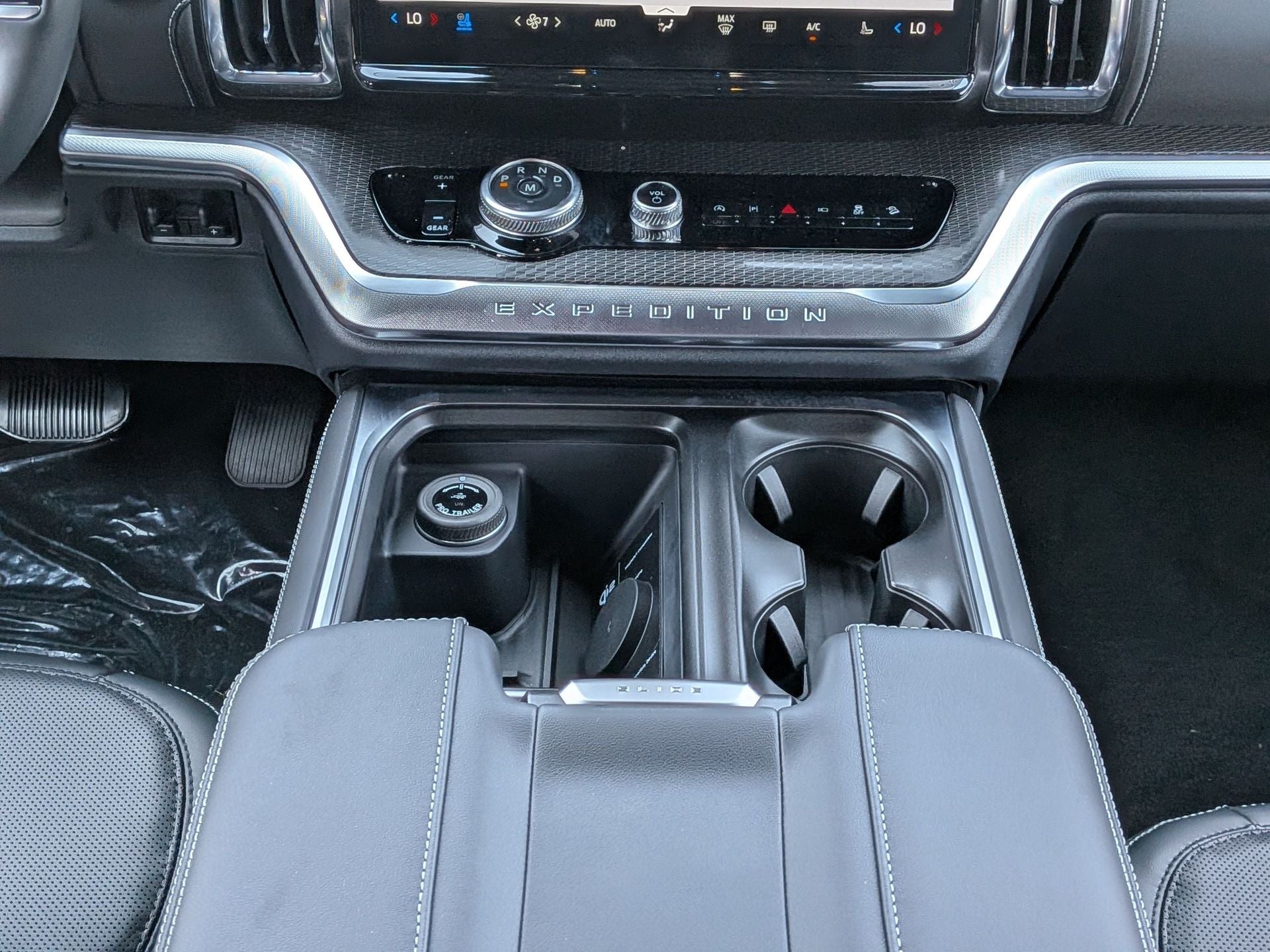 2027 Ford Expedition Max MAX Platinum