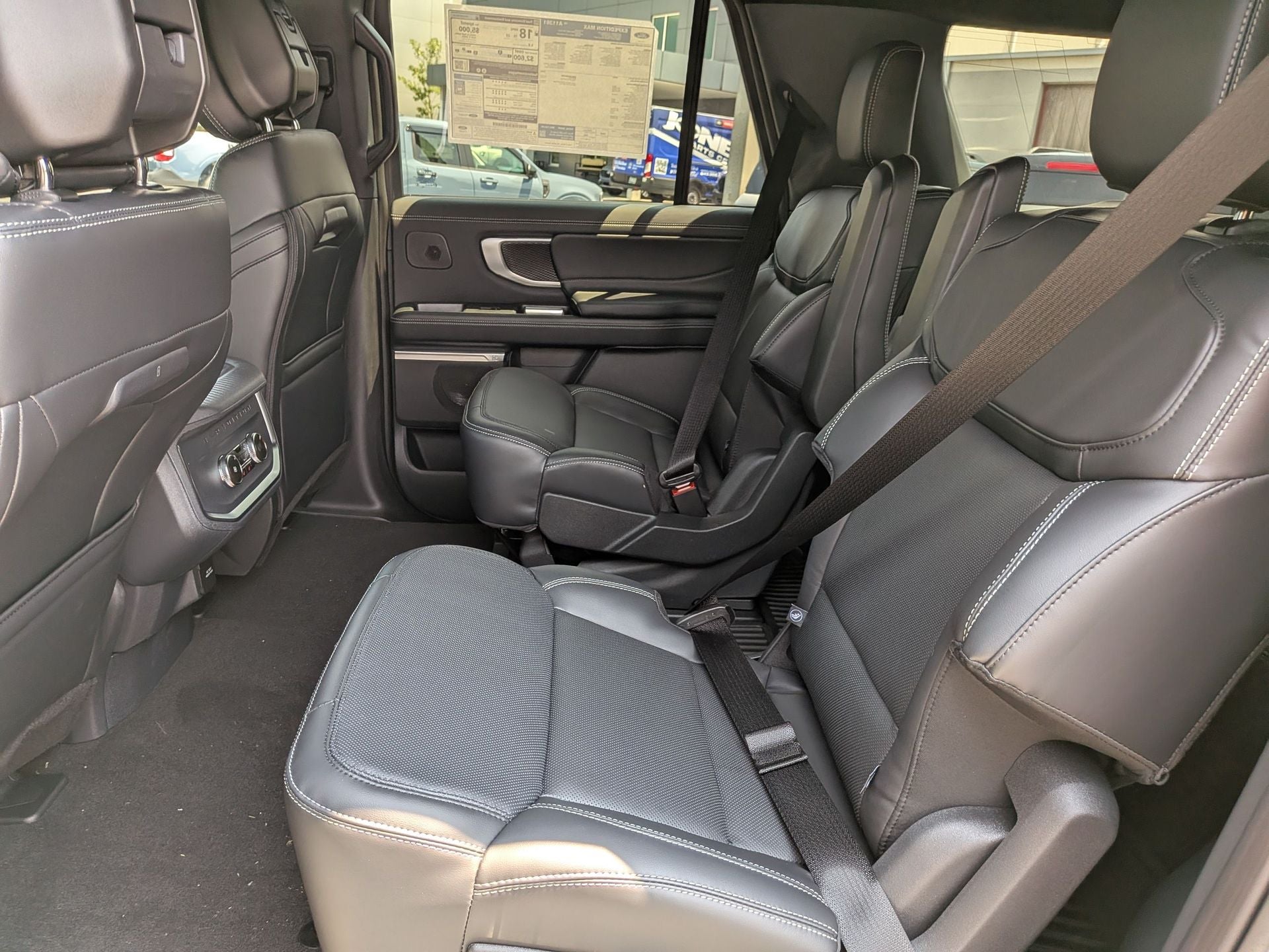 2027 Ford Expedition Max MAX Platinum