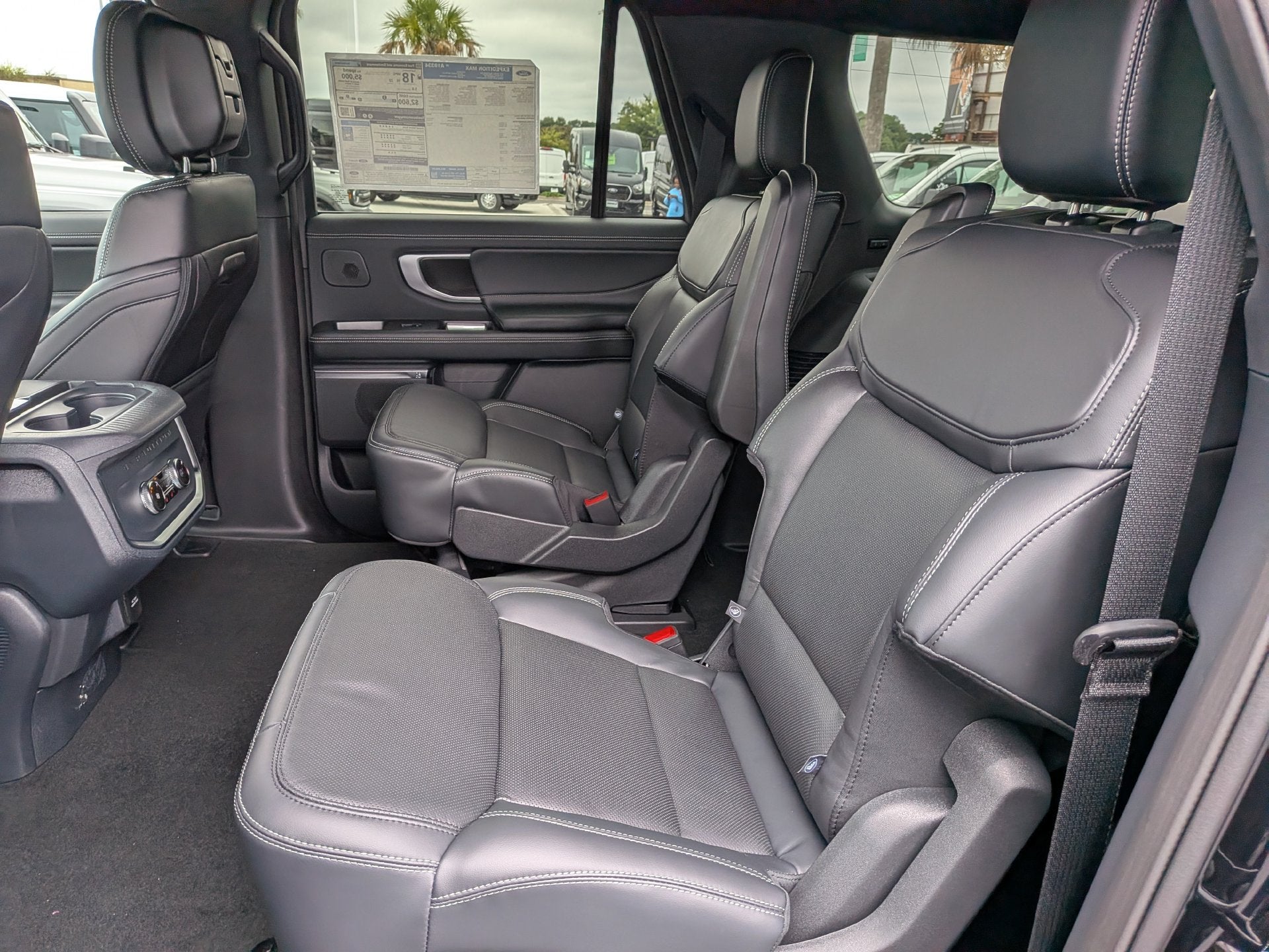 2027 Ford Expedition Max MAX Platinum