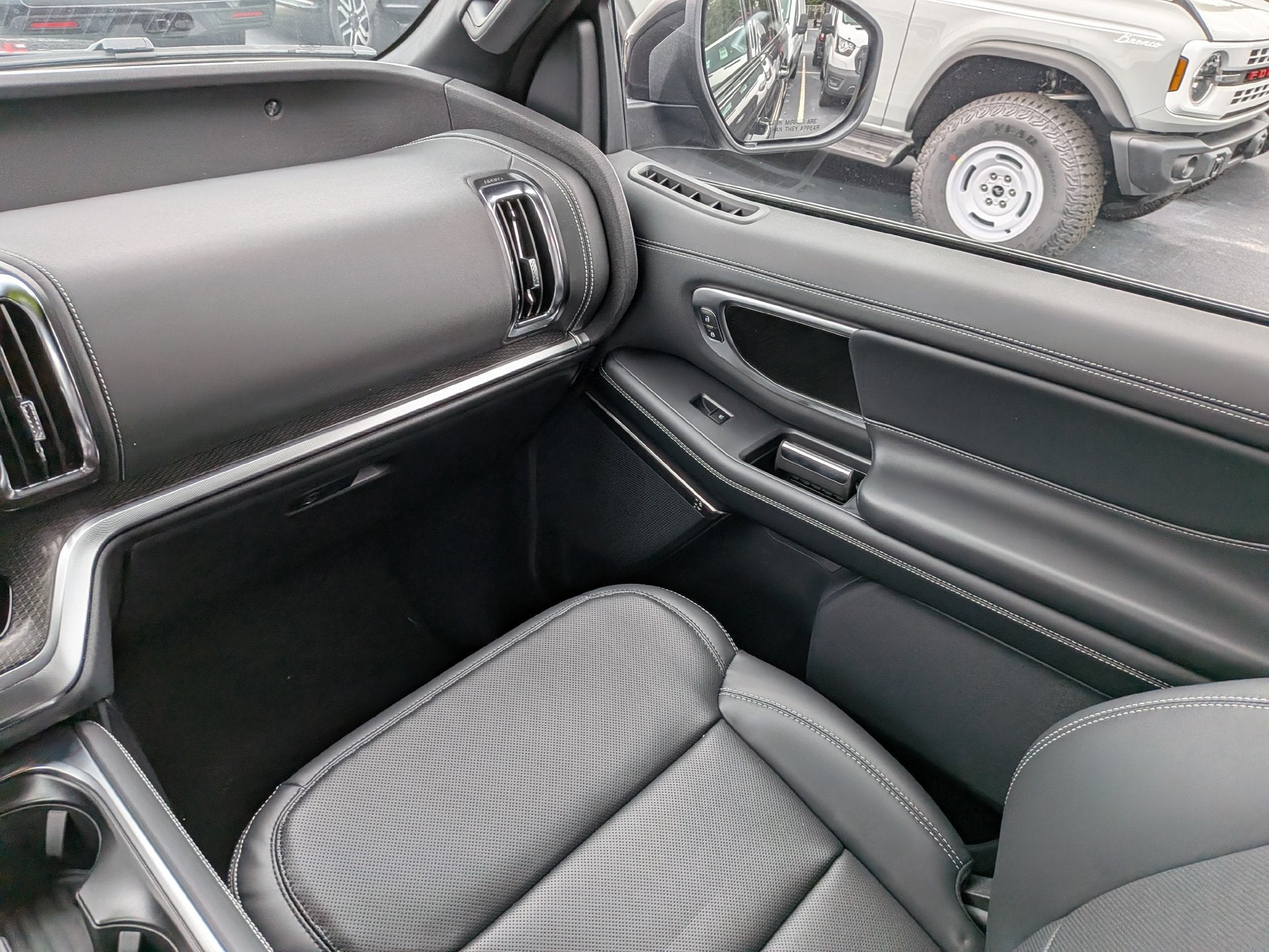 2027 Ford Expedition Max MAX Platinum