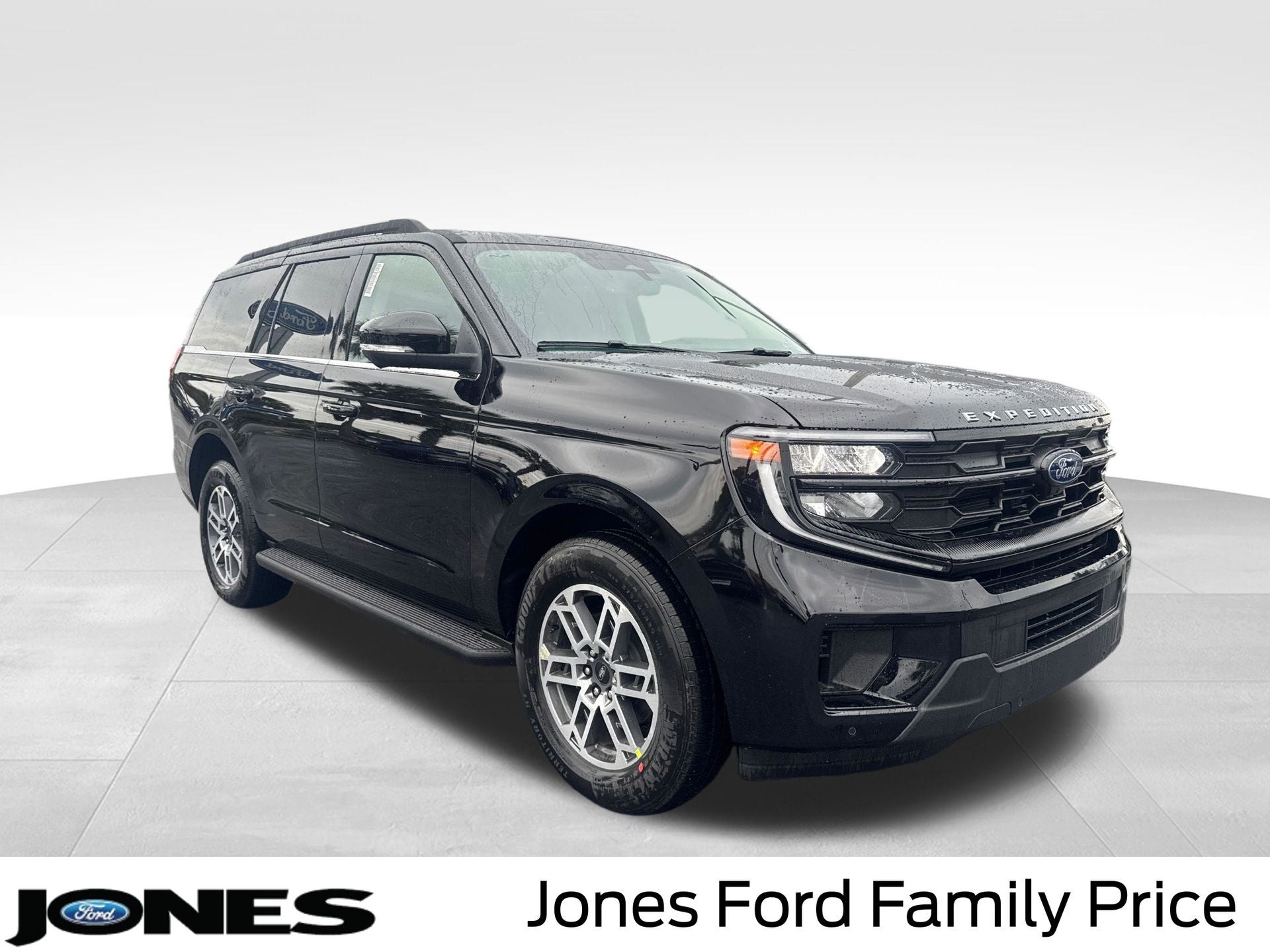2026 Ford Expedition Active