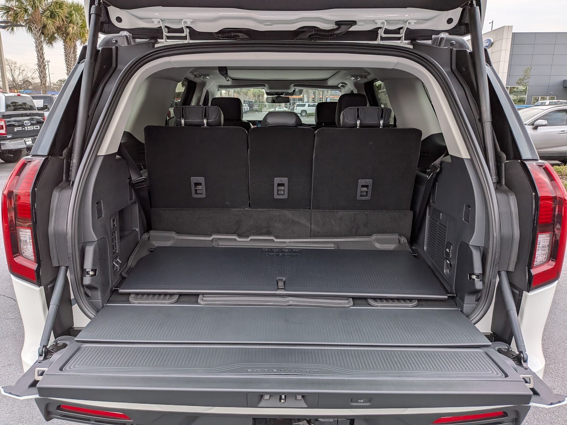 2026 Ford Expedition Active