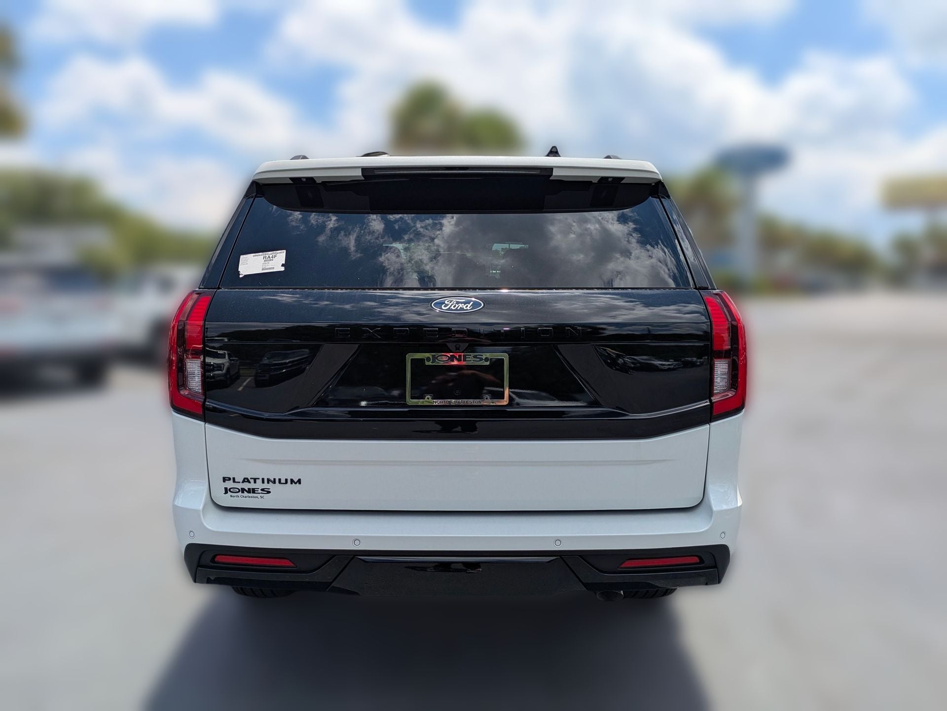 2027 Ford Expedition Platinum