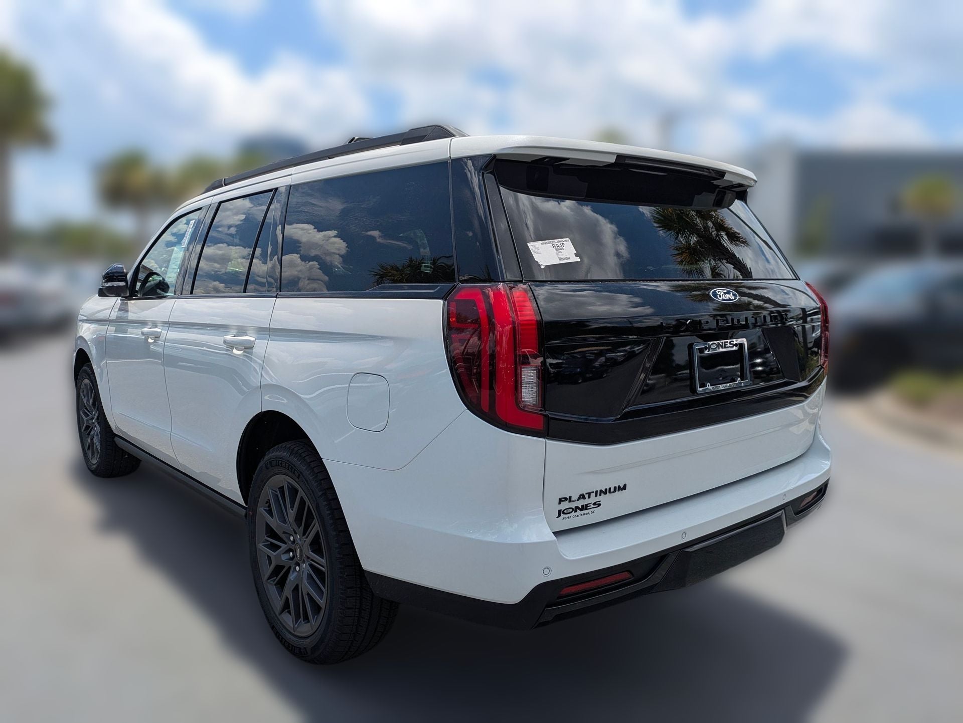 2027 Ford Expedition Platinum