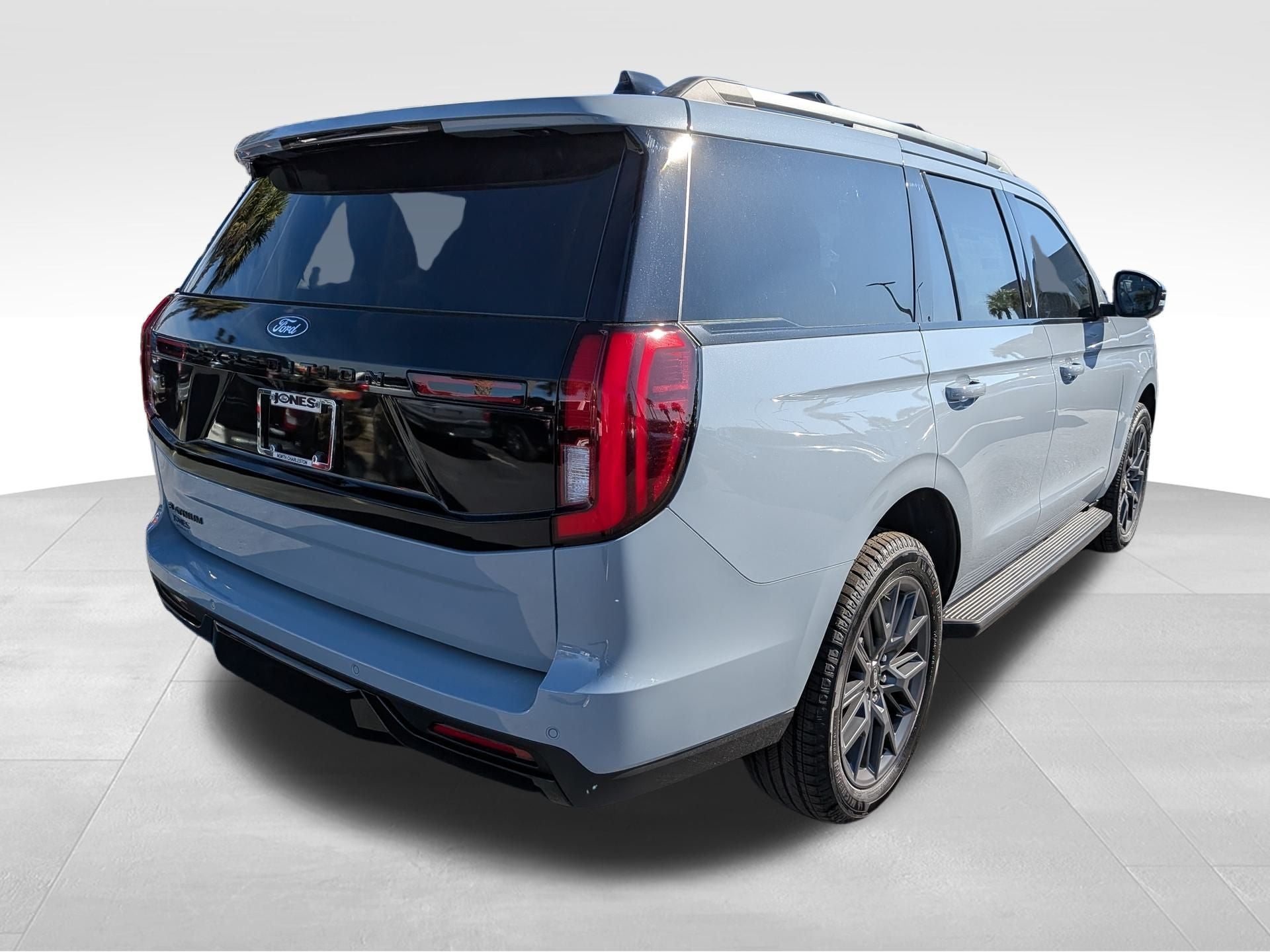 2026 Ford Expedition Platinum®