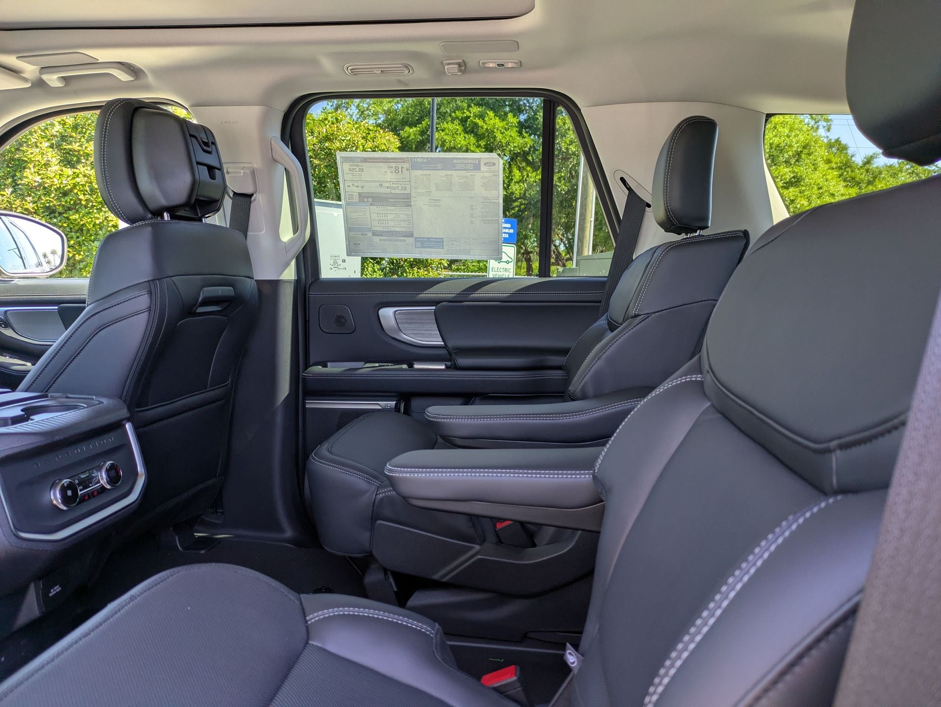 2026 Ford Expedition Platinum®