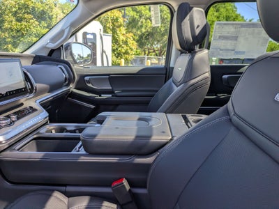 2026 Ford Expedition Platinum®