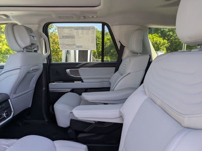 2026 Ford Expedition Platinum®