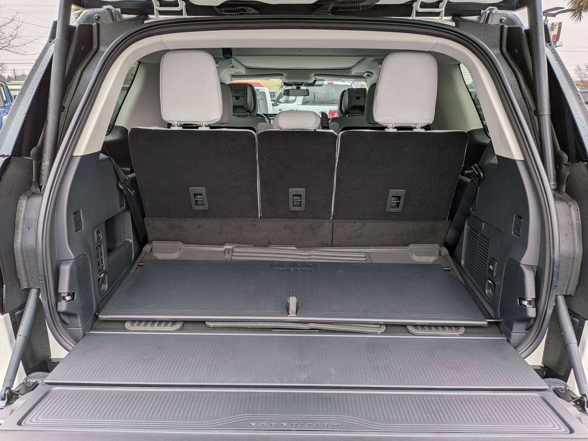 2026 Ford Expedition Platinum®