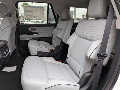 2026 Ford Expedition Platinum®