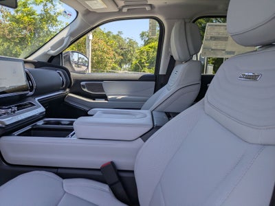 2026 Ford Expedition Platinum®