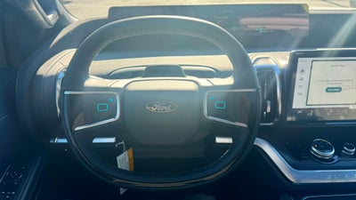 2025 Ford Expedition Platinum®