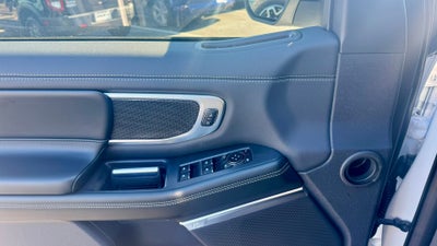 2025 Ford Expedition Platinum®