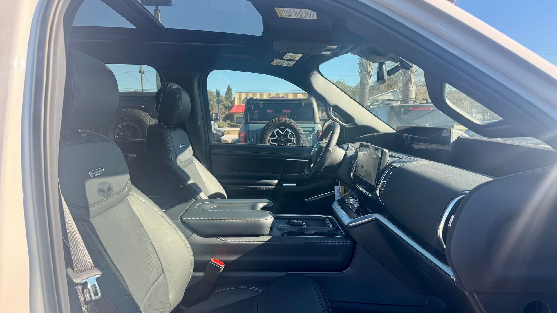 2025 Ford Expedition Platinum®