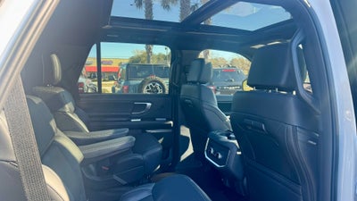 2025 Ford Expedition Platinum®
