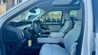 2026 Ford Expedition Platinum®