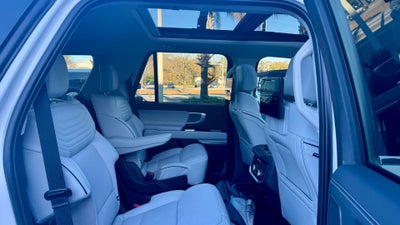 2026 Ford Expedition Platinum®