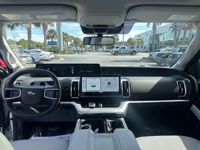 2026 Ford Expedition Platinum®