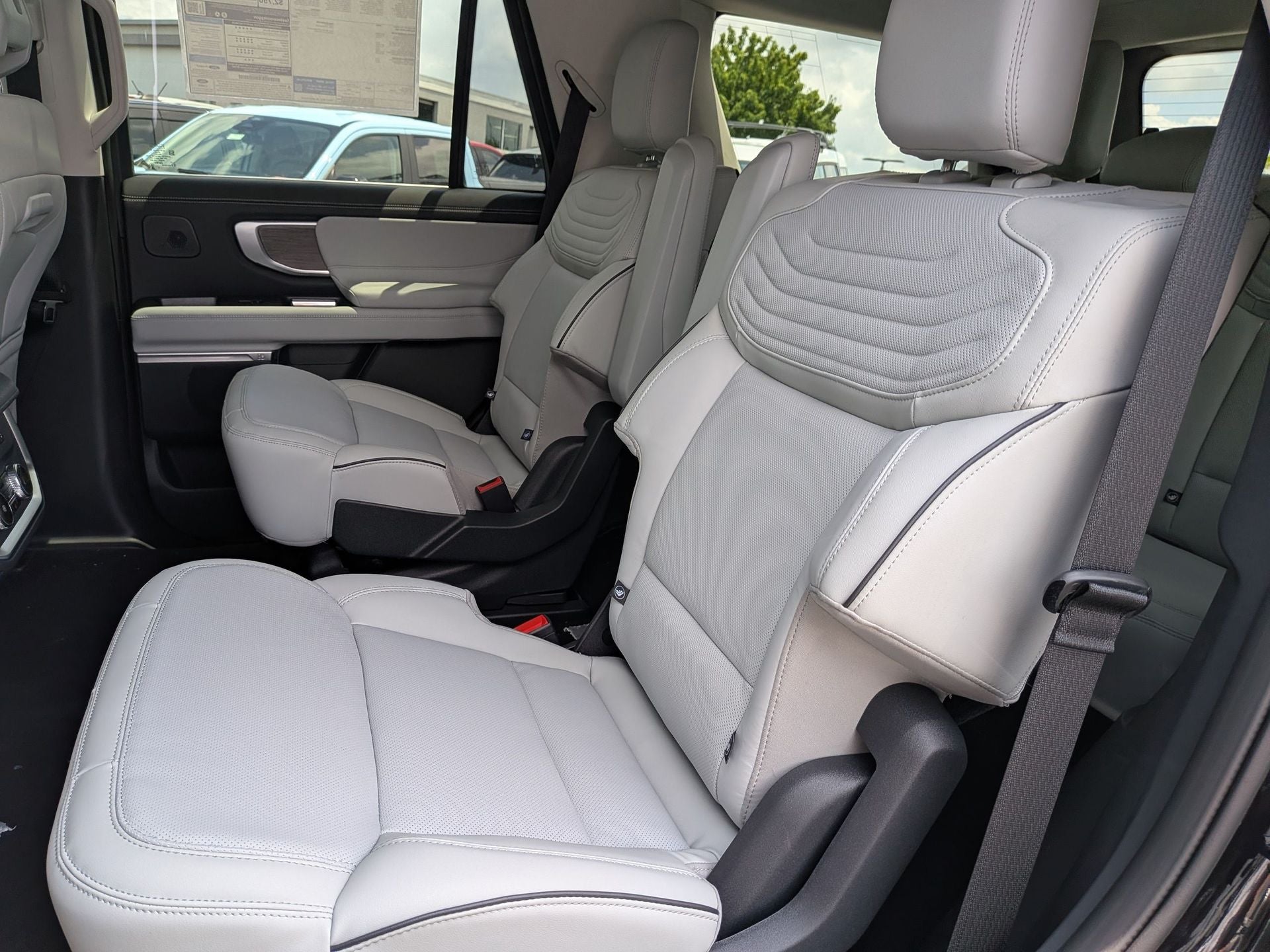 2026 Ford Expedition Platinum®