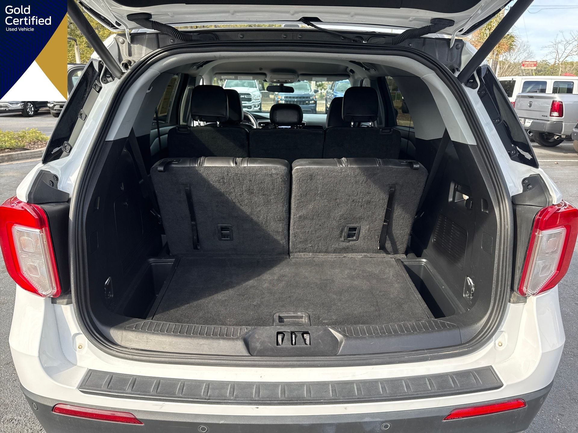 2024 Ford Explorer XLT RWD