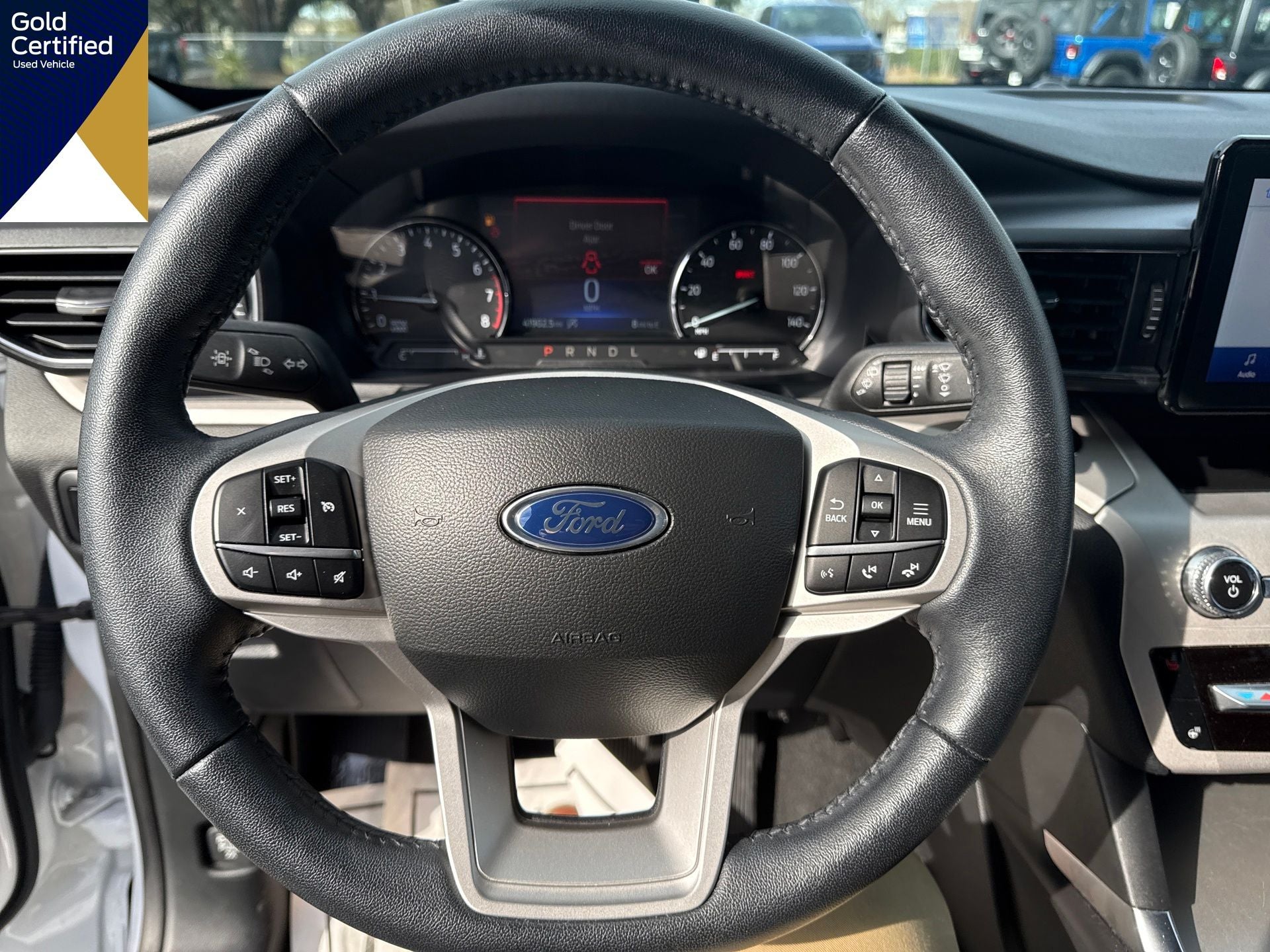 2024 Ford Explorer XLT RWD