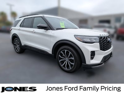 2026 Ford Explorer ST-Line