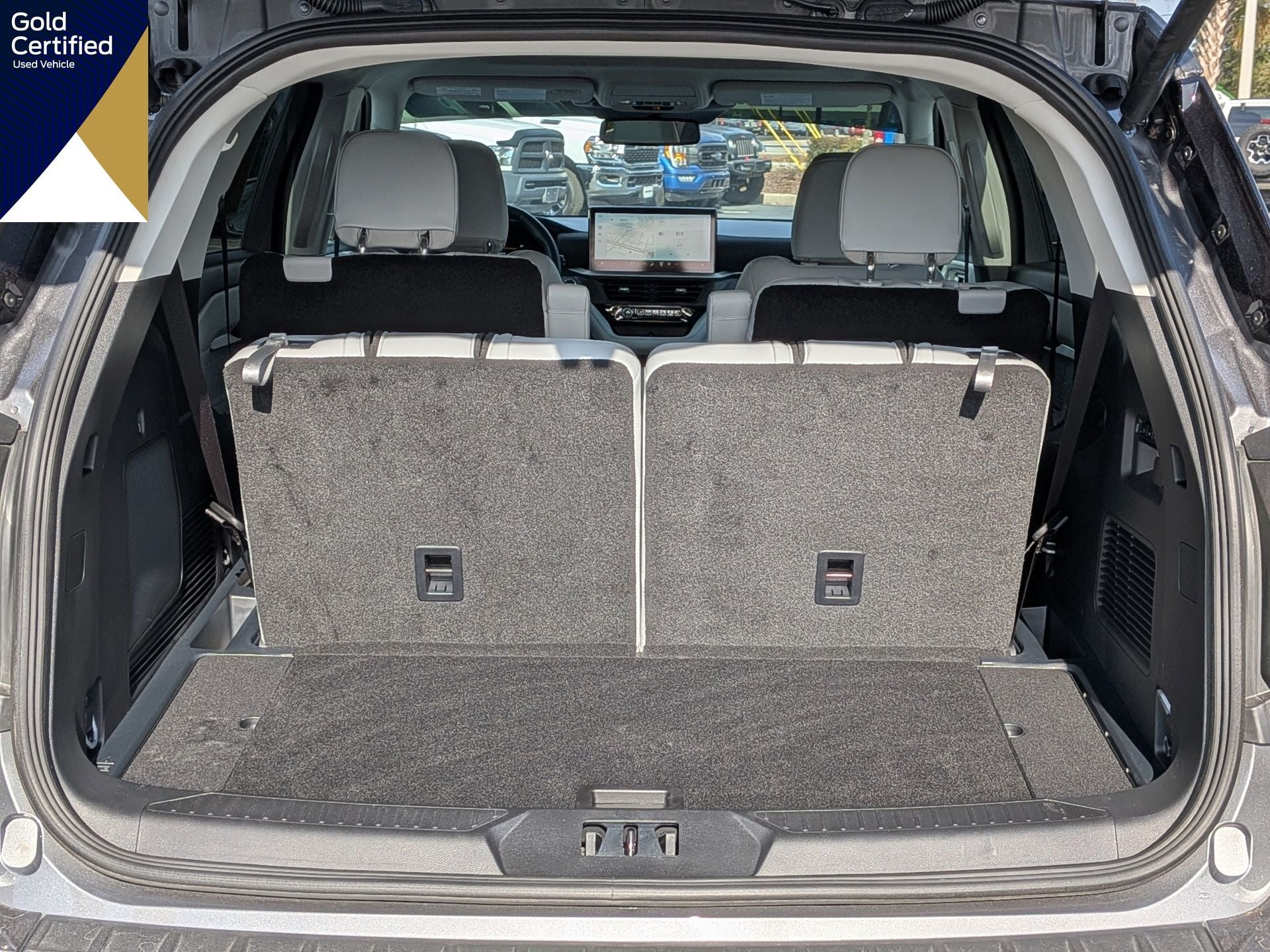 2025 Ford Explorer Platinum 4WD