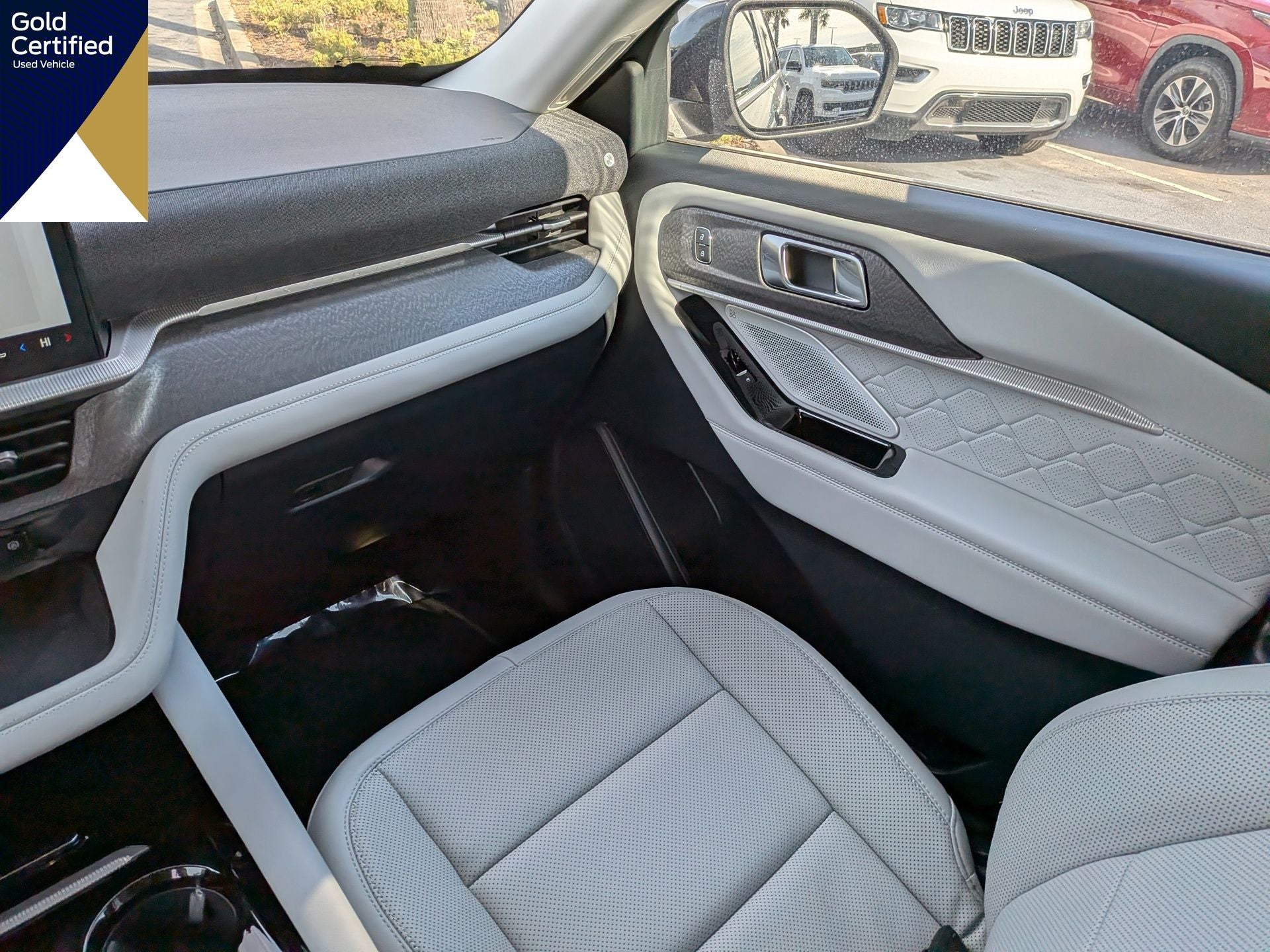 2025 Ford Explorer Platinum 4WD