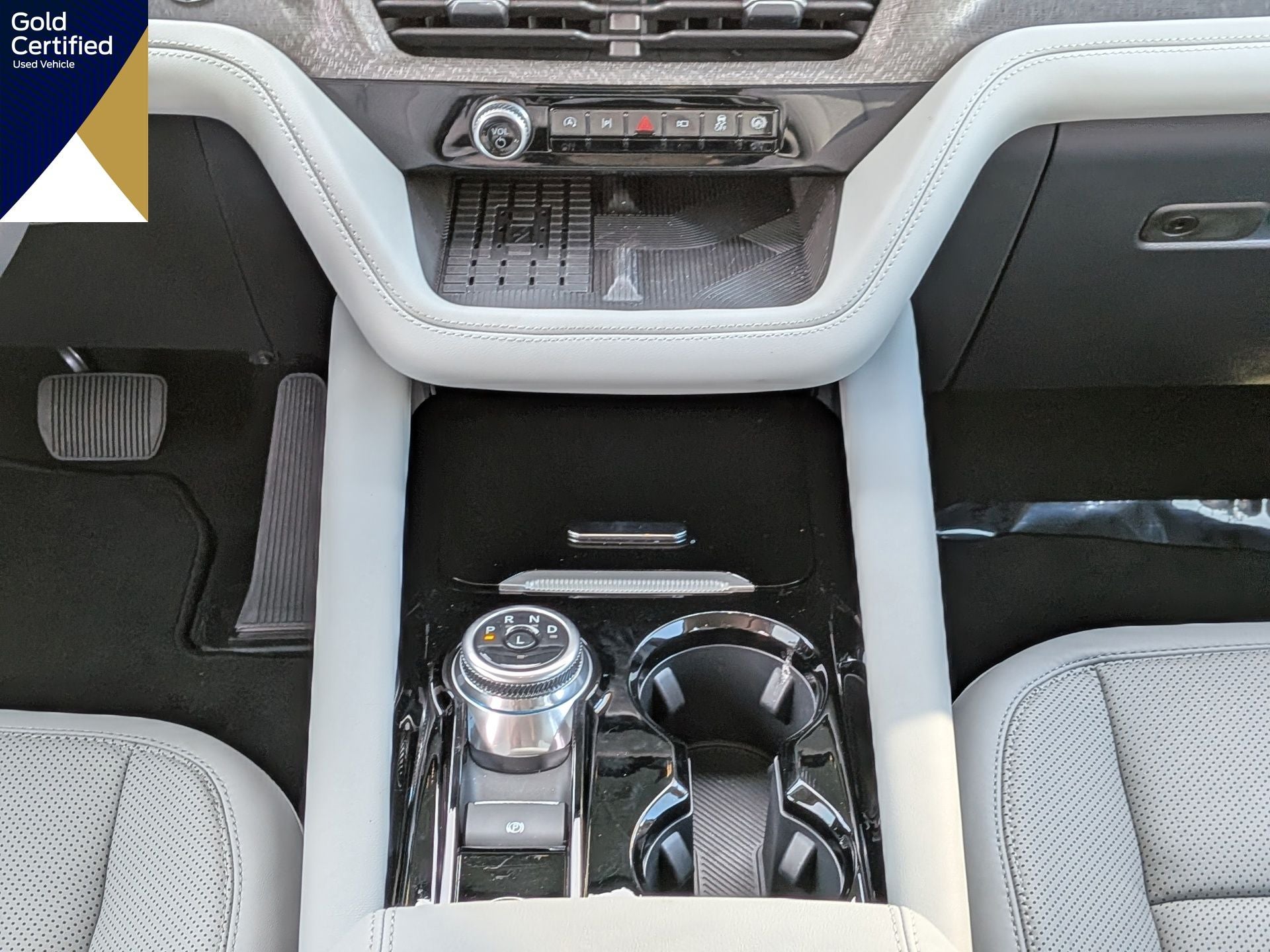 2025 Ford Explorer Platinum 4WD