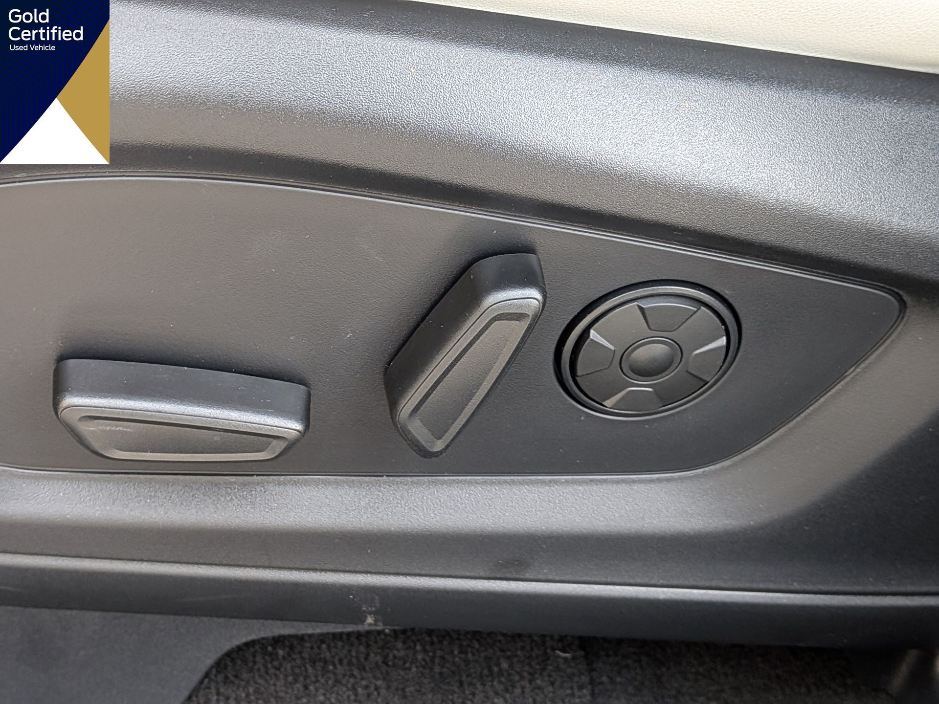 2025 Ford Explorer Platinum 4WD