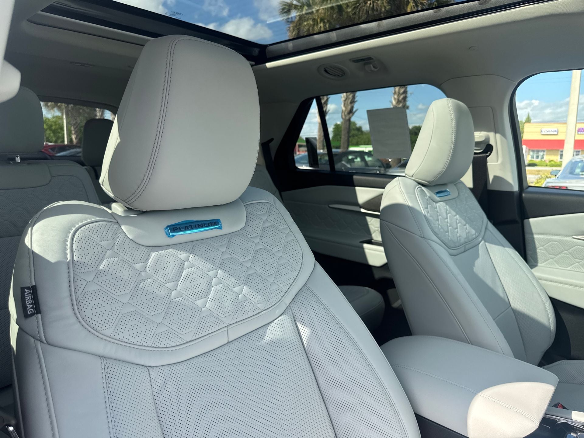 2026 Ford Explorer Platinum™