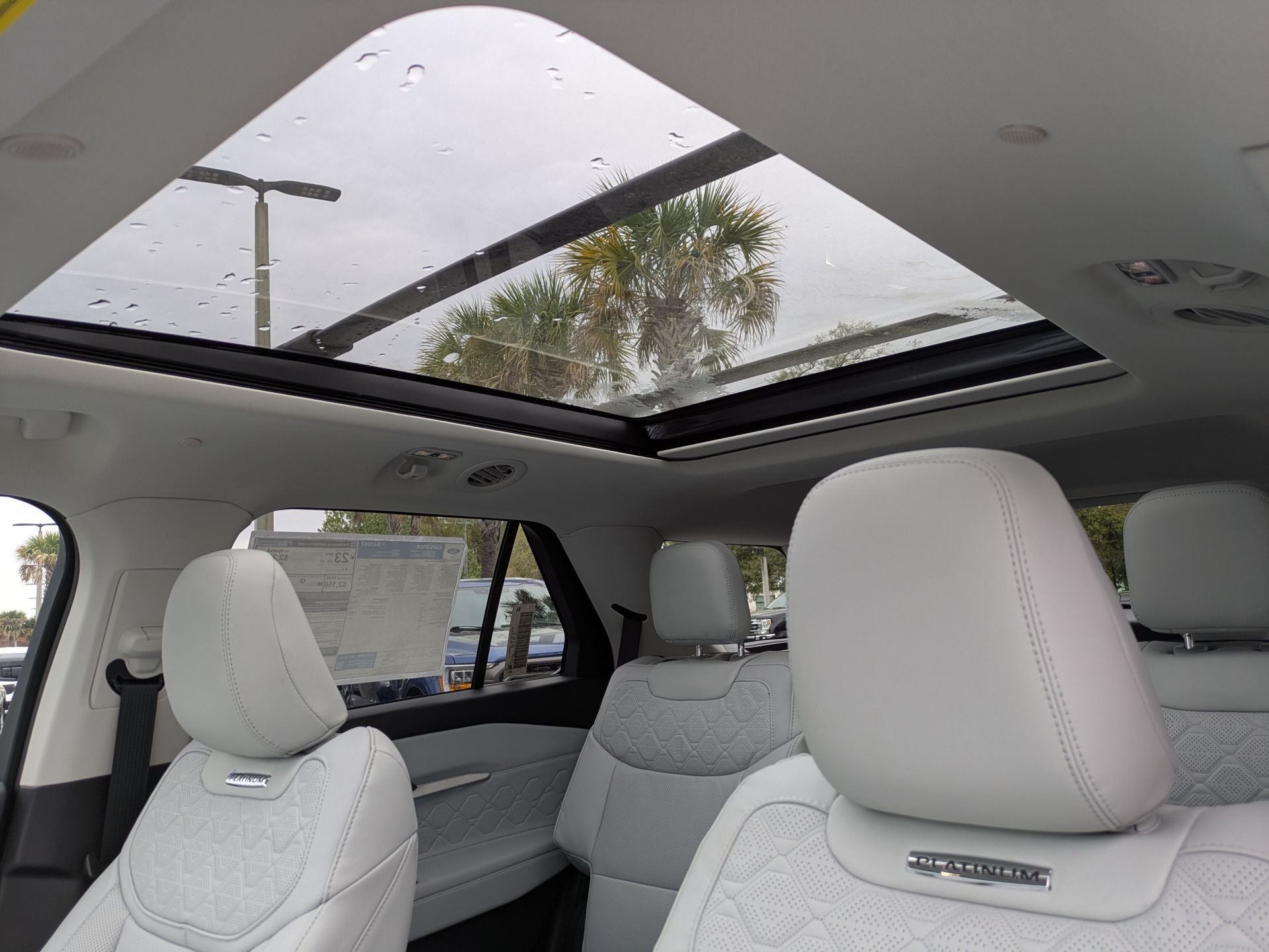 2026 Ford Explorer Platinum™