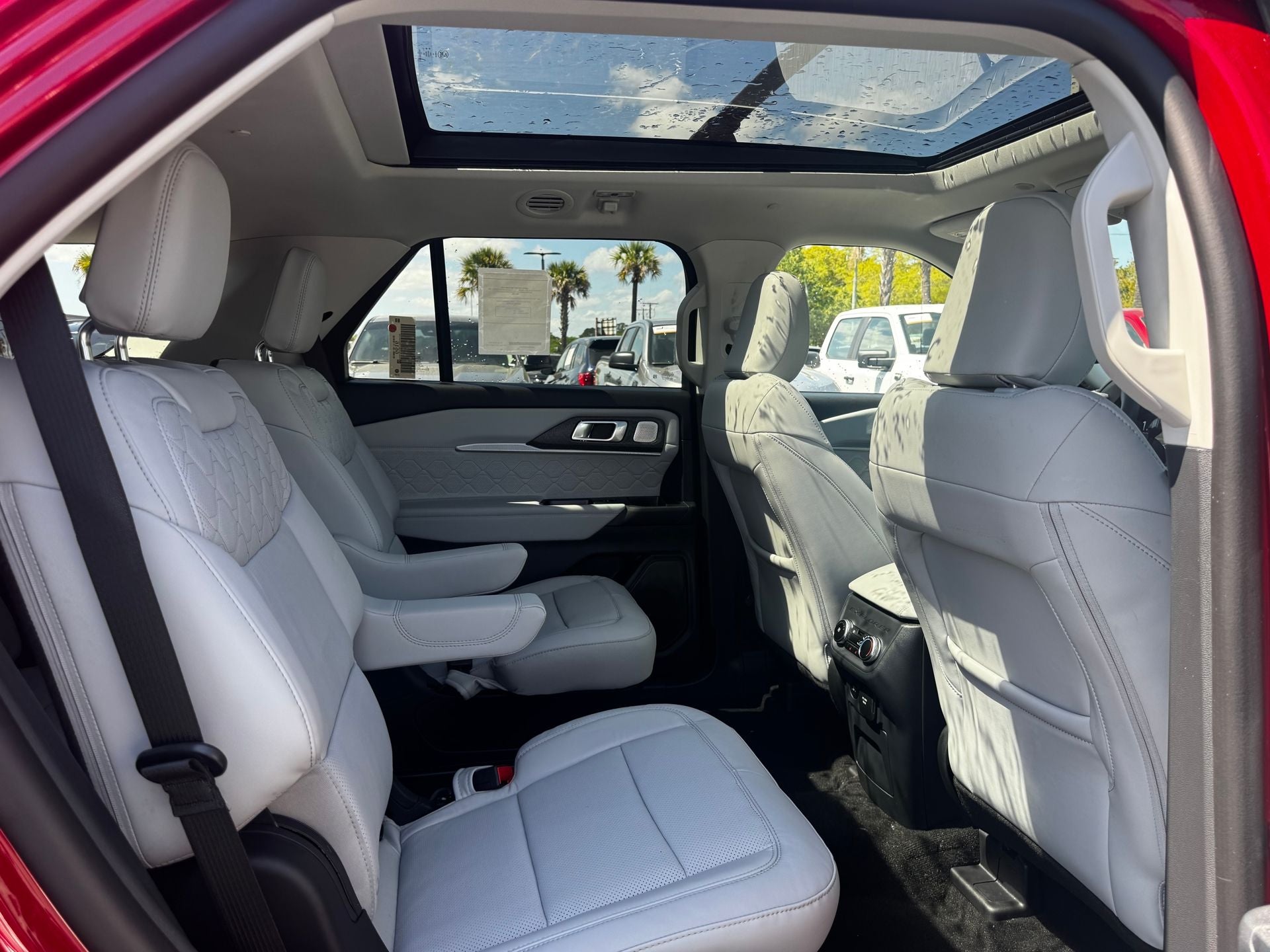 2026 Ford Explorer Platinum™