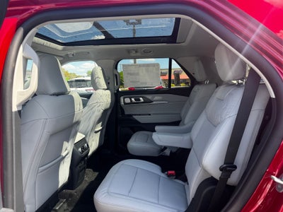 2026 Ford Explorer Platinum™