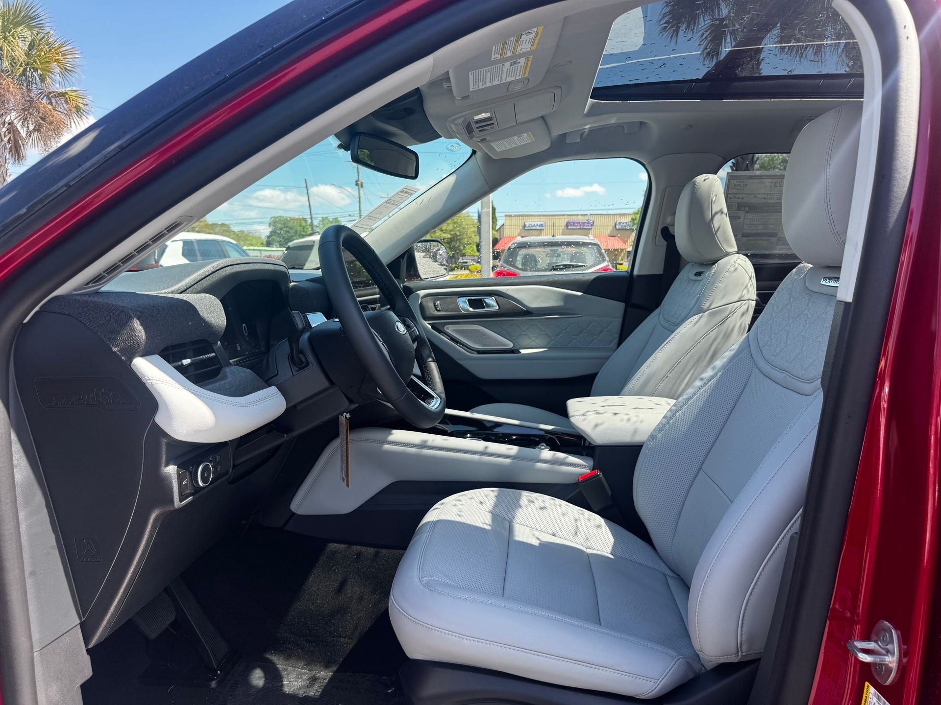 2026 Ford Explorer Platinum™