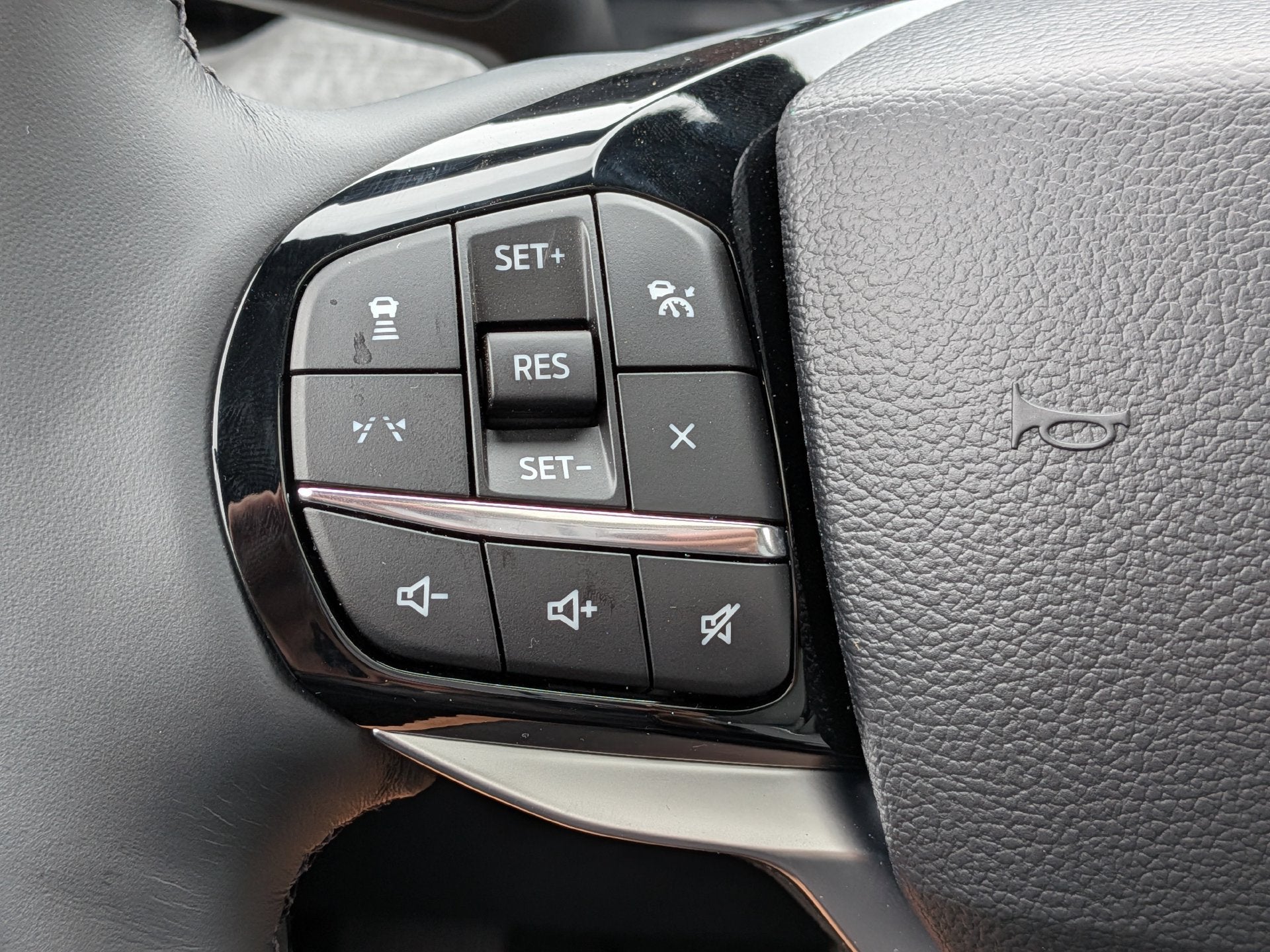 2027 Ford Explorer Platinum™