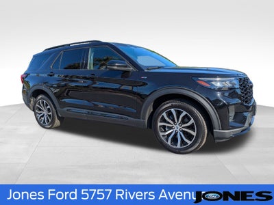 2025 Ford Explorer ST-Line