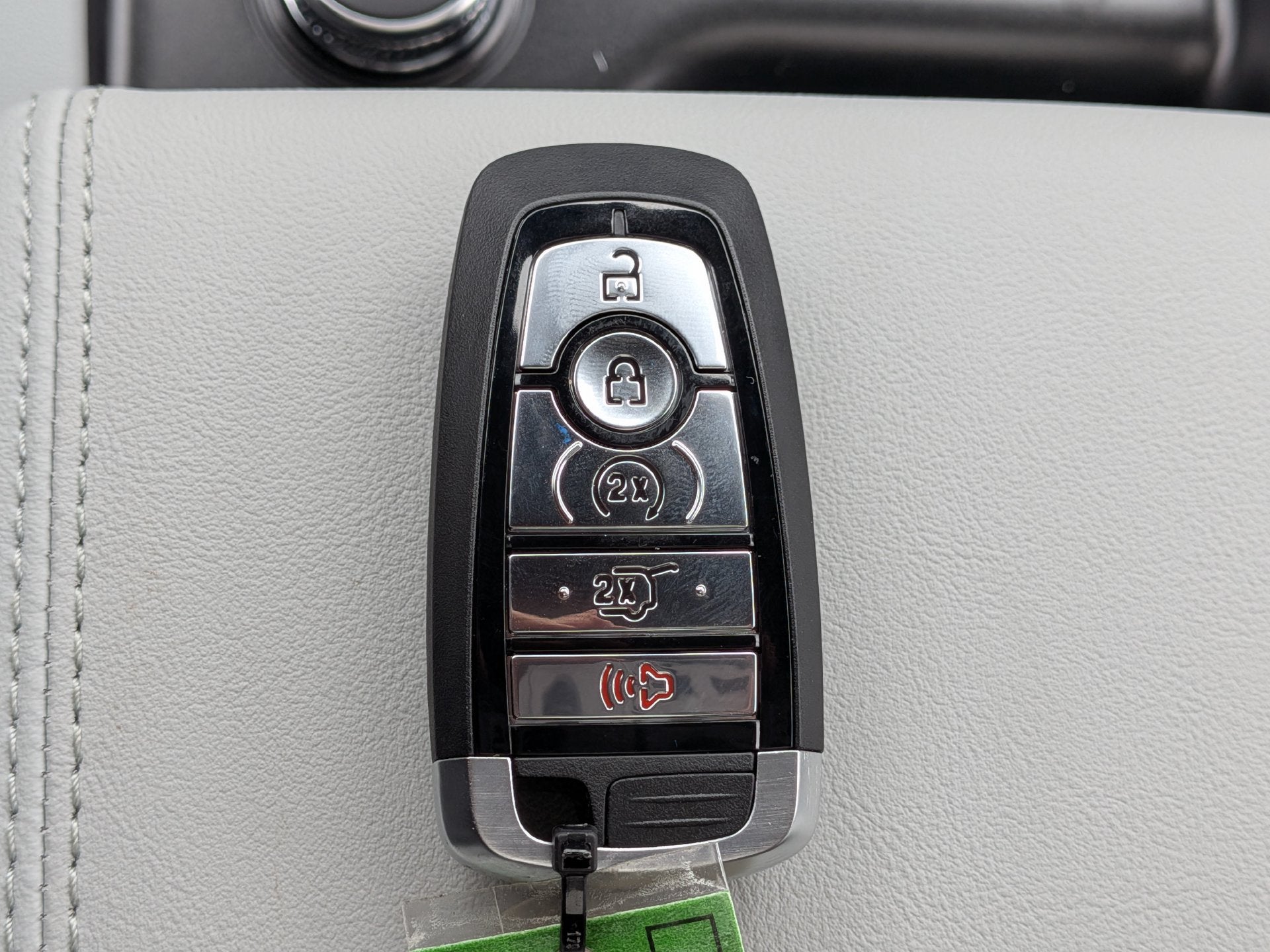 2027 Ford Explorer Platinum™