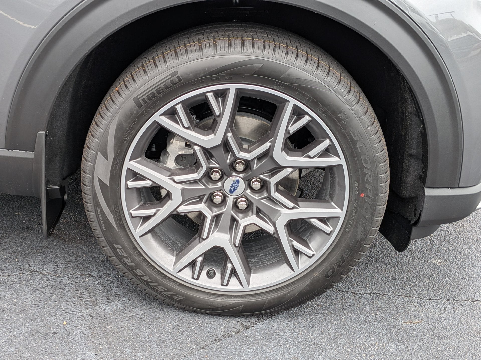 2027 Ford Explorer Platinum™