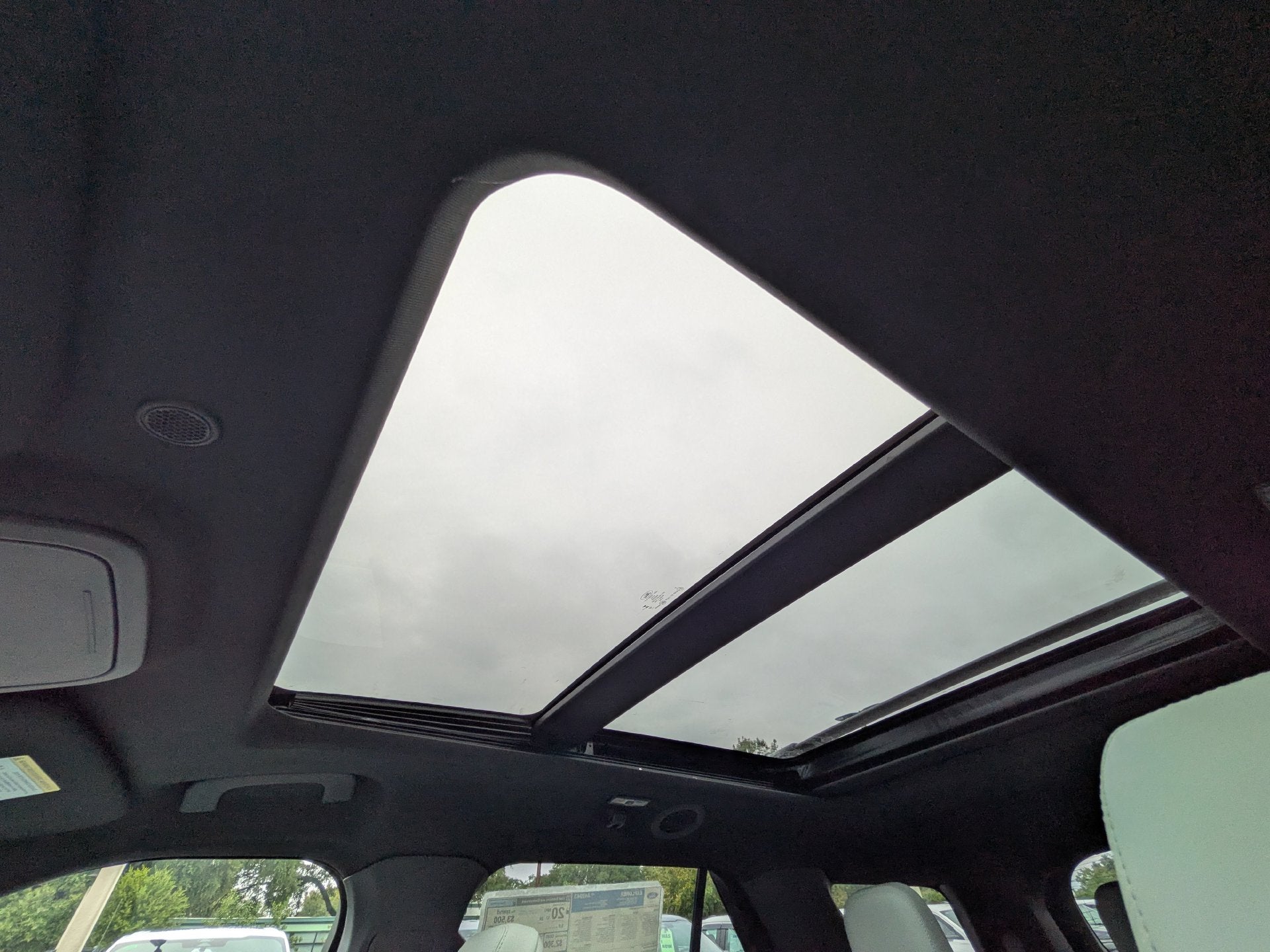2027 Ford Explorer Platinum™