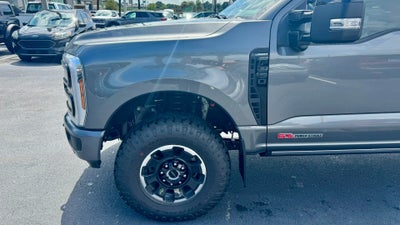 2025 Ford F-250 F-250® Lariat®