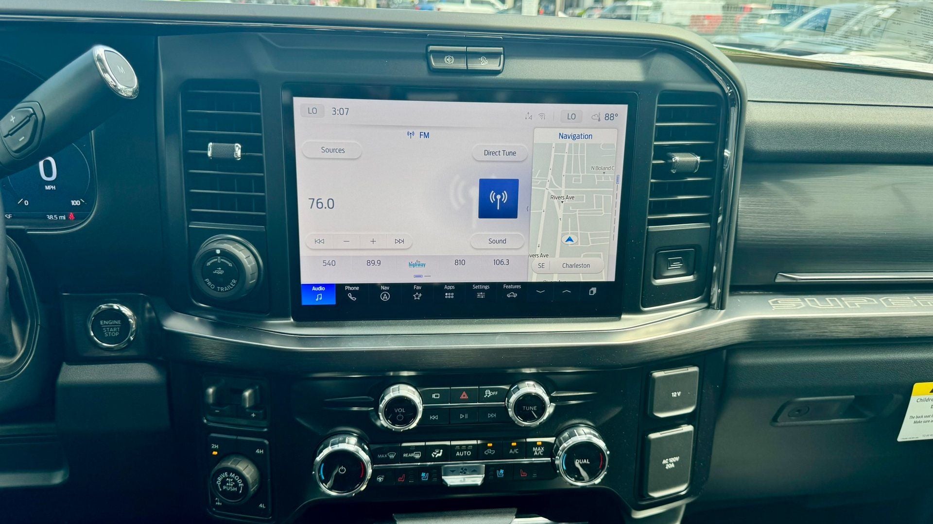 2025 Ford F-250 F-250® Lariat®