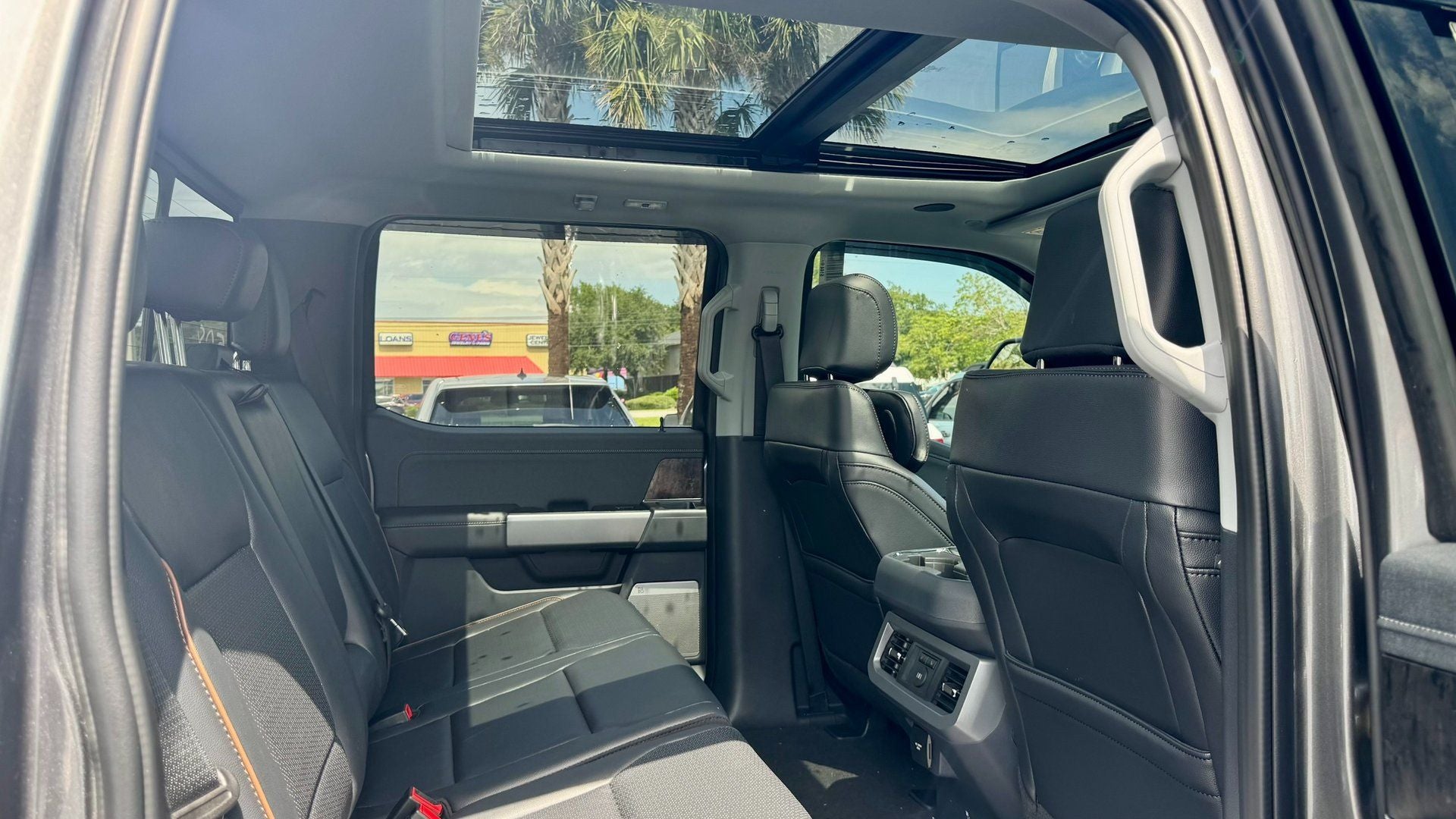 2025 Ford F-250 F-250® Lariat®