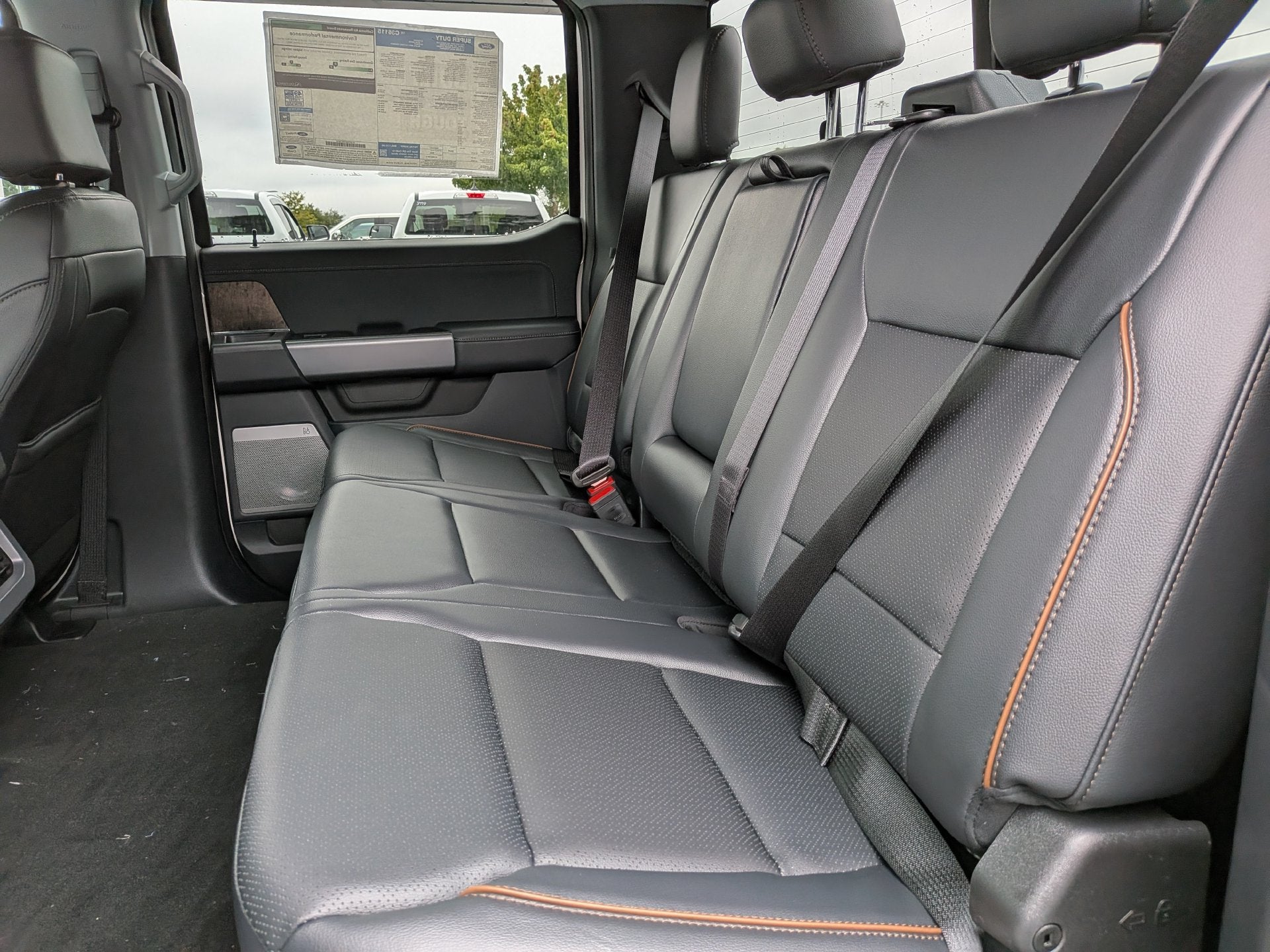 2027 Ford F-250 F-250® Lariat®