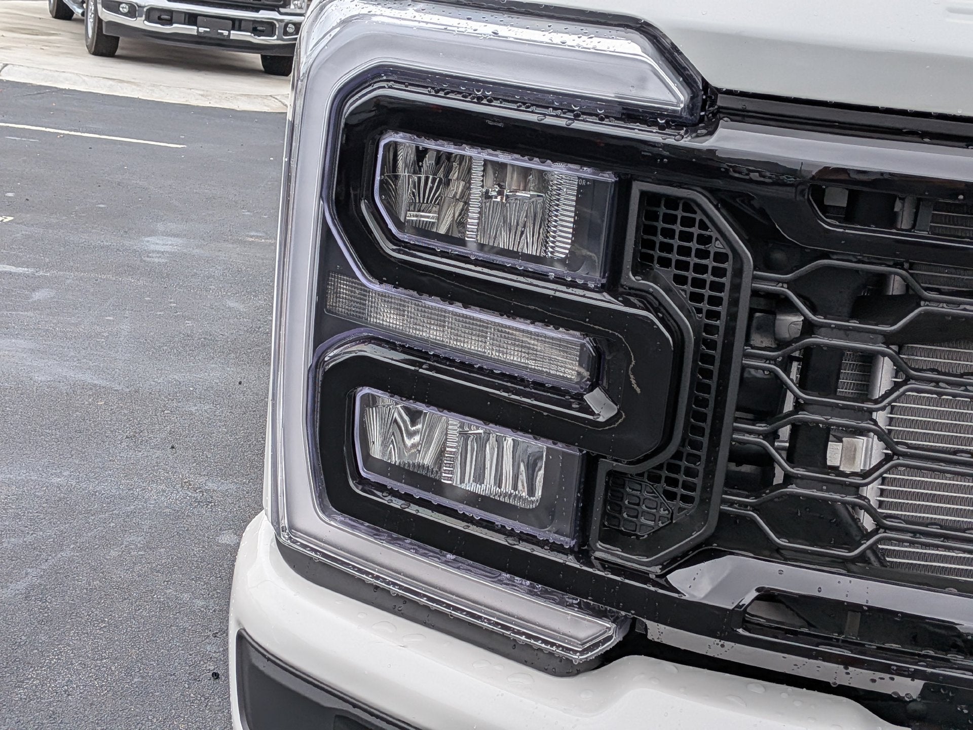 2027 Ford F-250 F-250® Lariat®