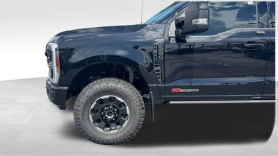 2025 Ford F-250 F-250® Lariat®