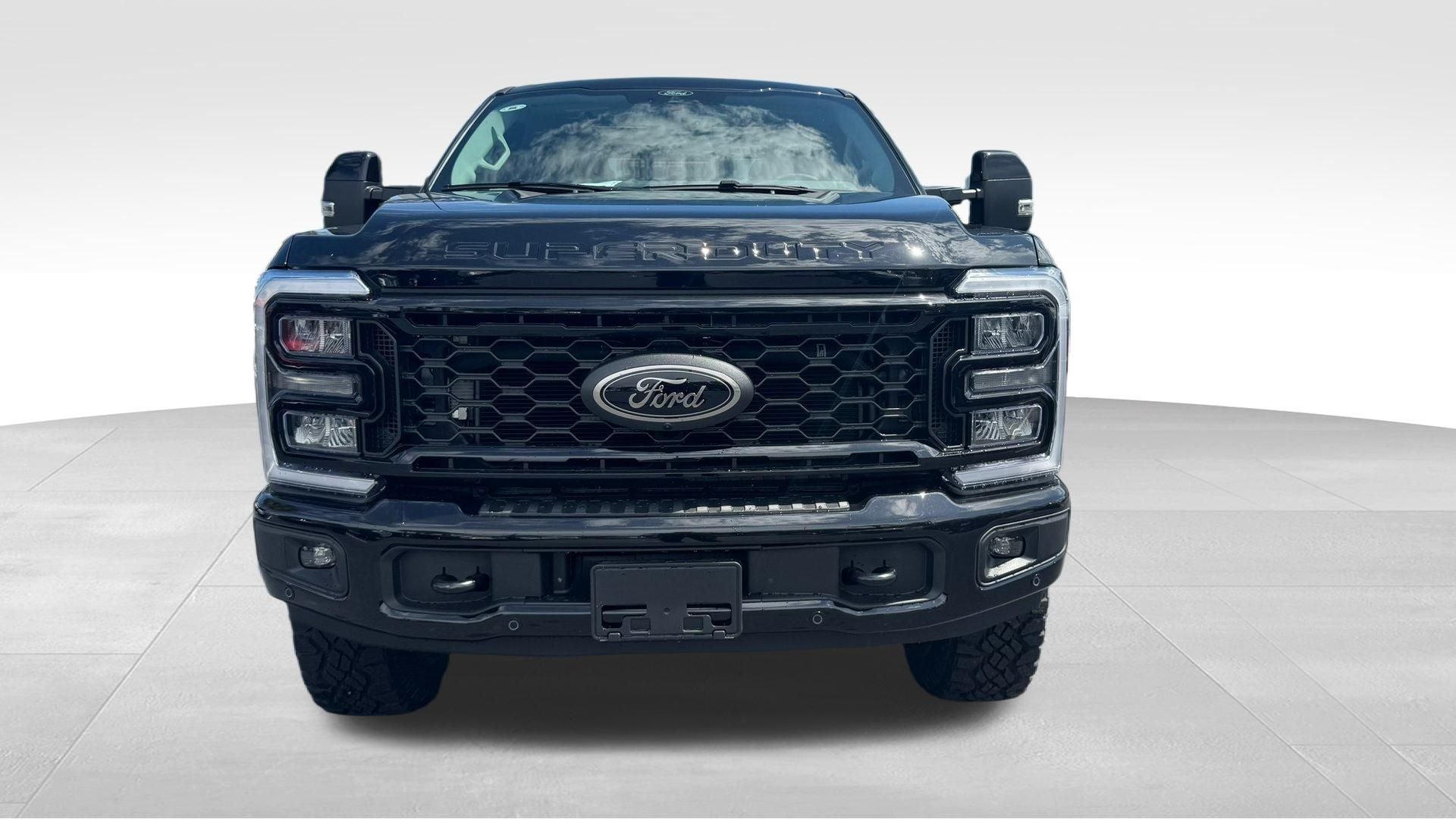 2025 Ford F-250 F-250® Lariat®