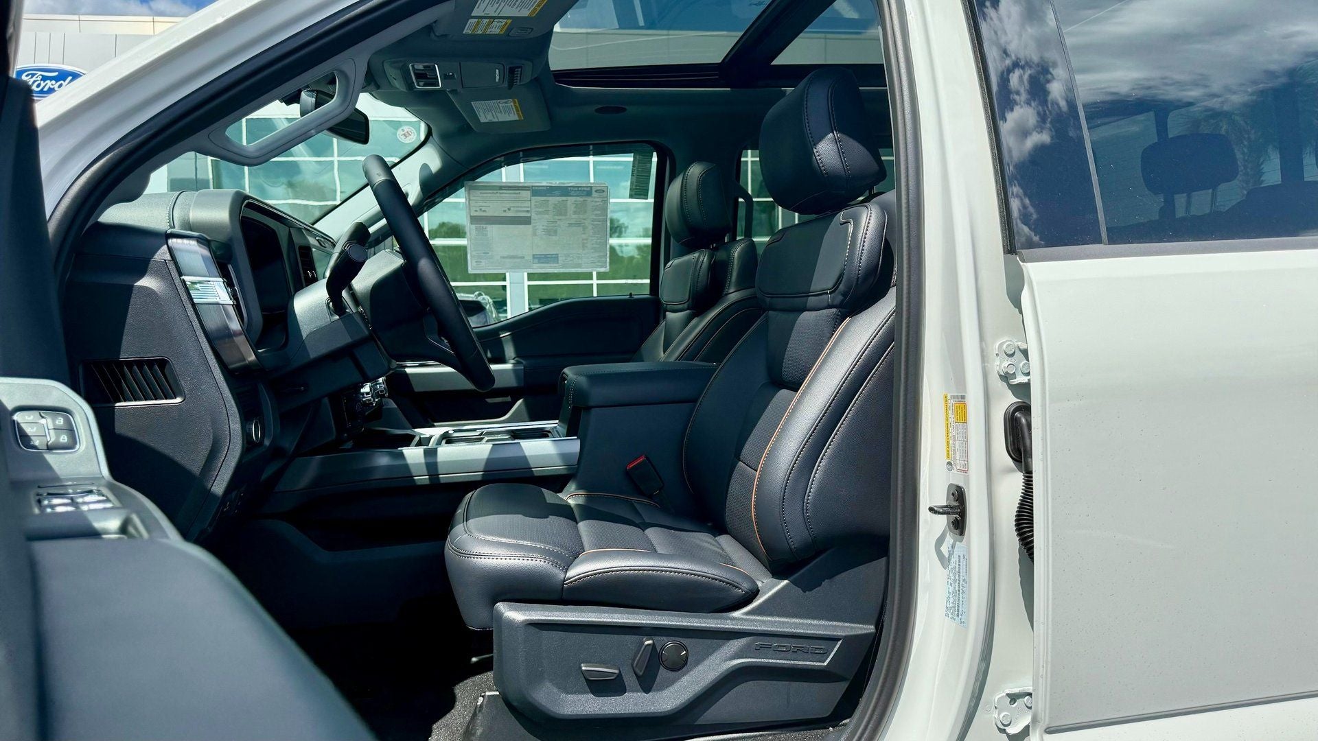 2025 Ford F-250 F-250® Lariat®